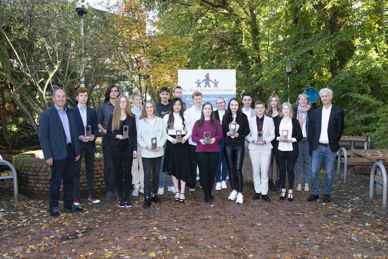 Verleihung der Dr. Hans Riegel Fachpreise 2021 an der Carl von Ossietzky Universität Preisverleihung 2021 Uni Oldenburg